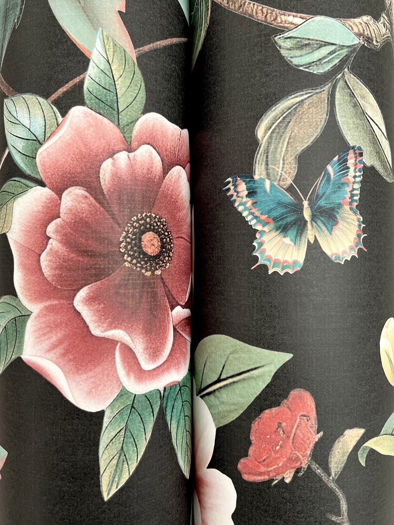 Kimora's Garden Wallpaper by Ronald Redding