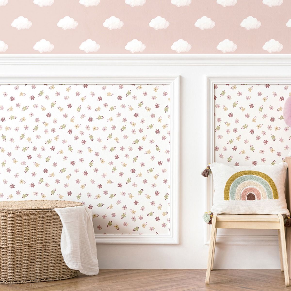 Five Leaf Flower Wallpaper by Galerie (Little Explorers 2 Collection)