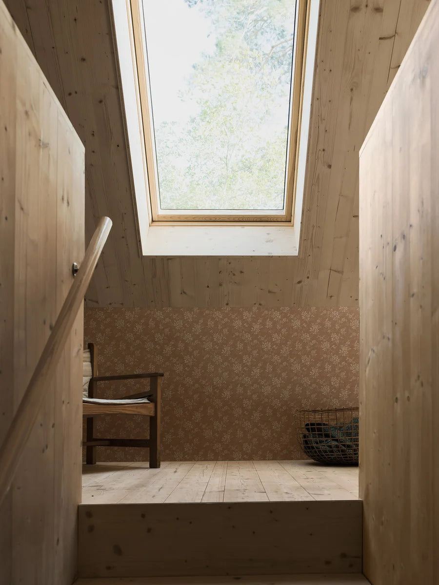 Hip Rose wallpaper by Boråstapeter