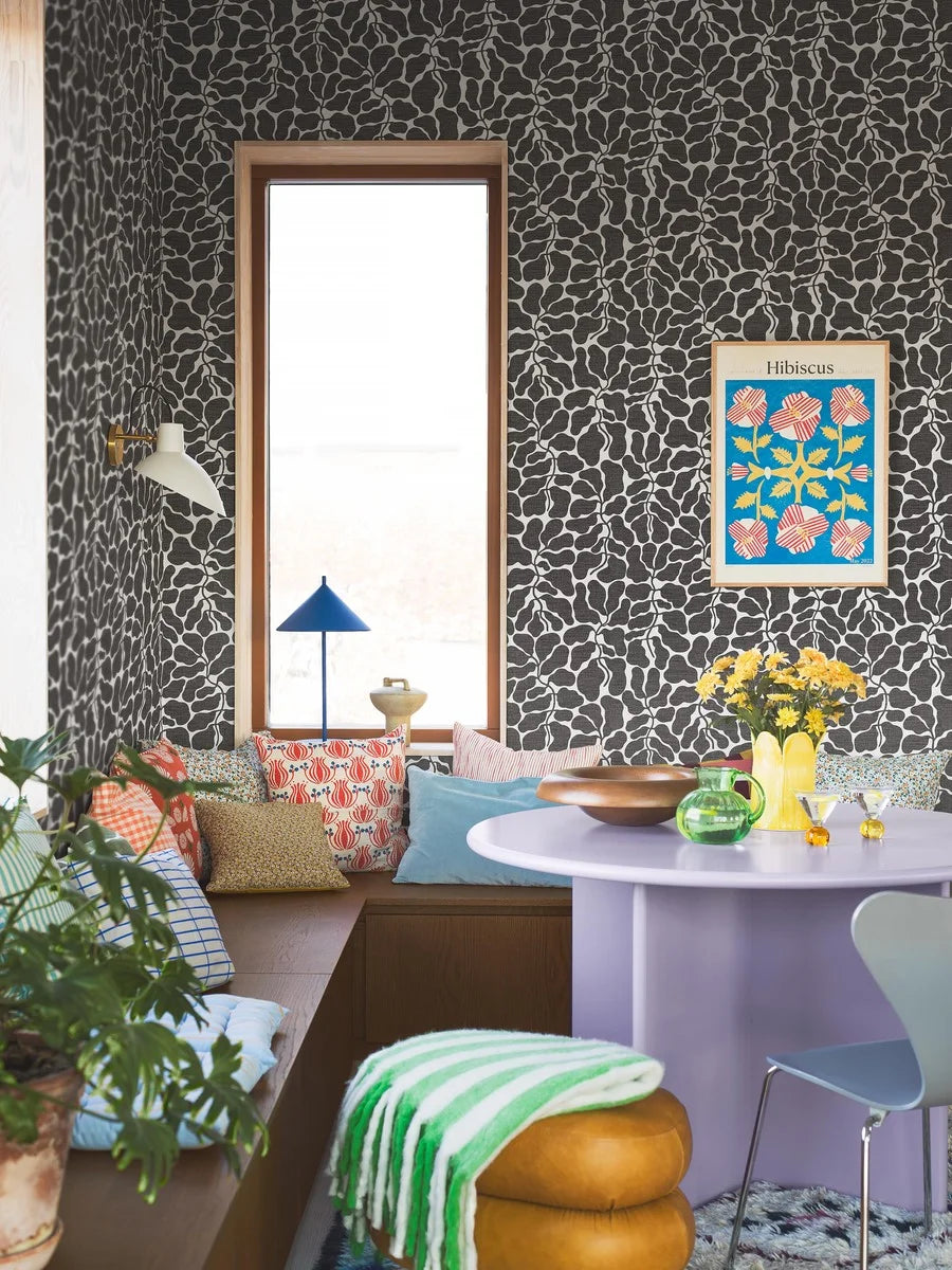 My Secret Garden Wallpaper by BoråsTapeter