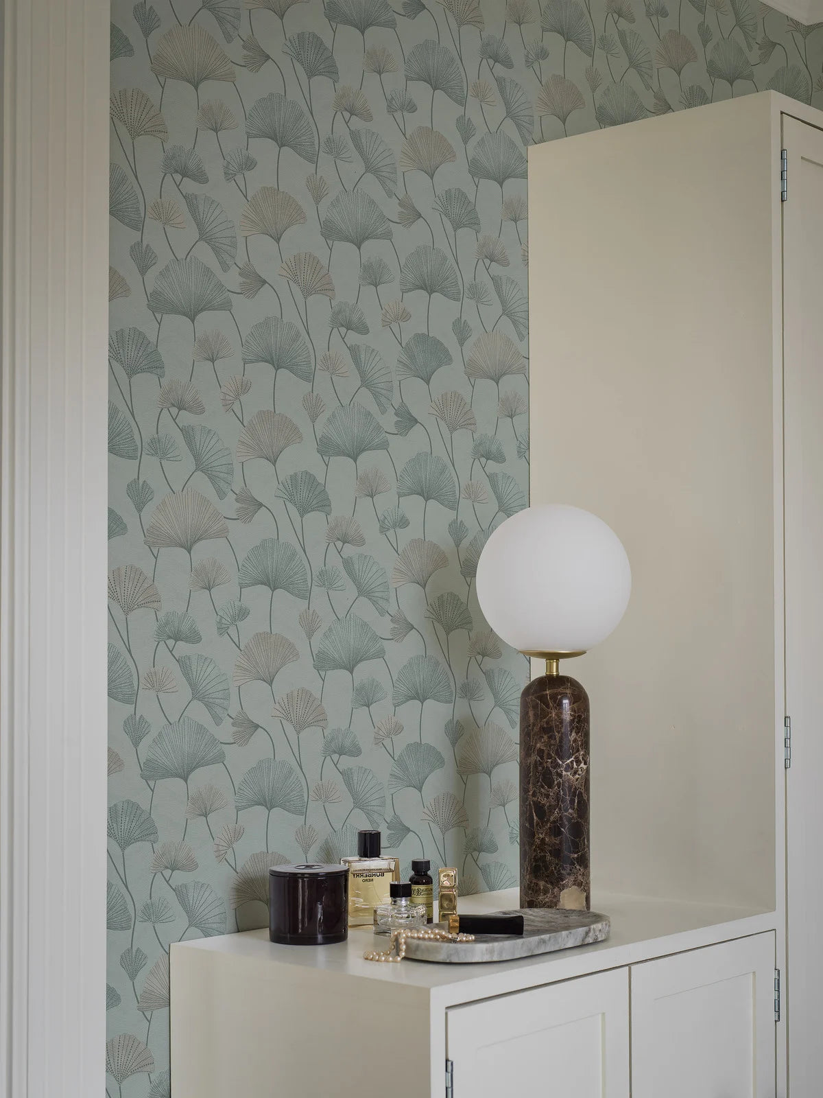 Sophia Wallpaper by BoråsTapeter