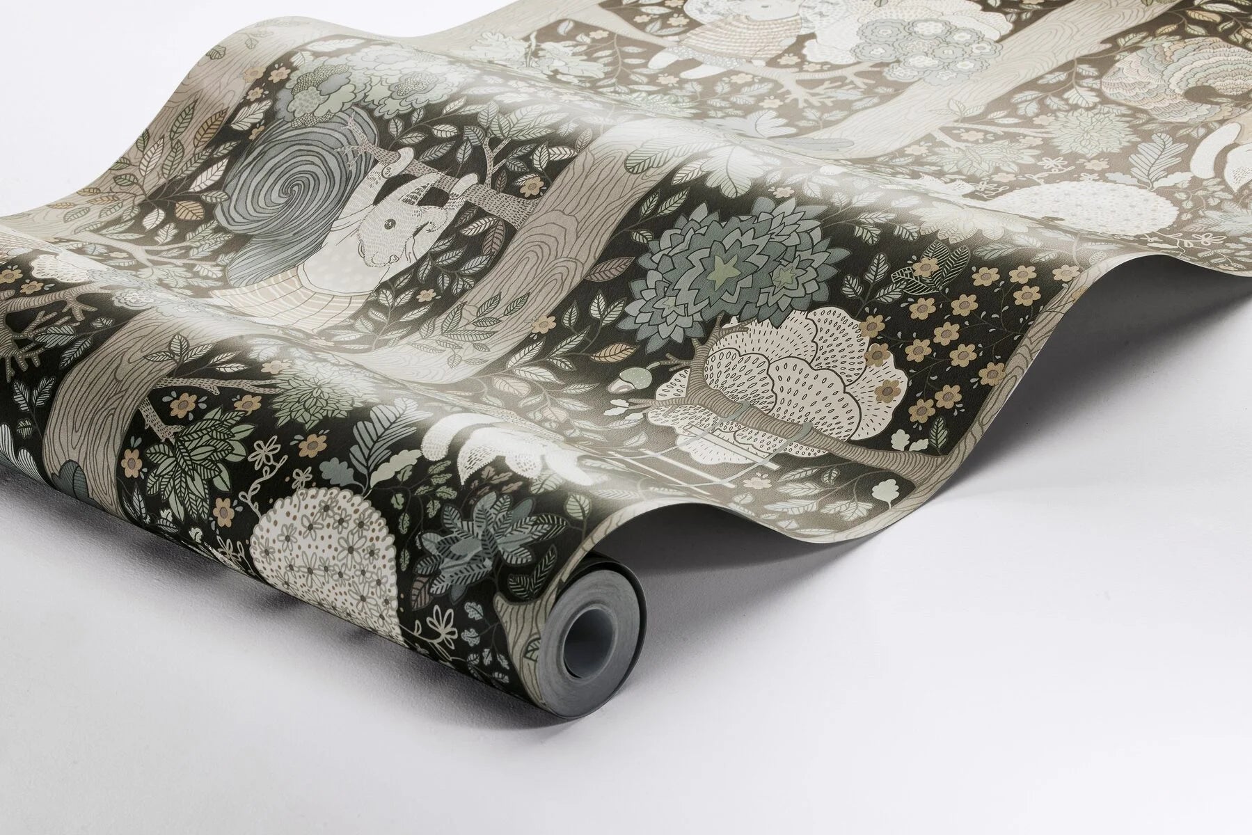 Charlie Wallpaper by Boråstapeter