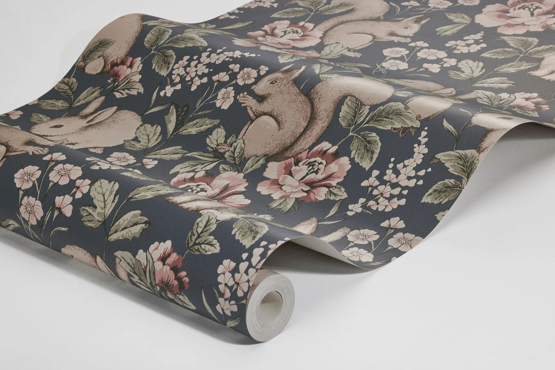 Magic Forest Wallpaper by BoråsTapeter