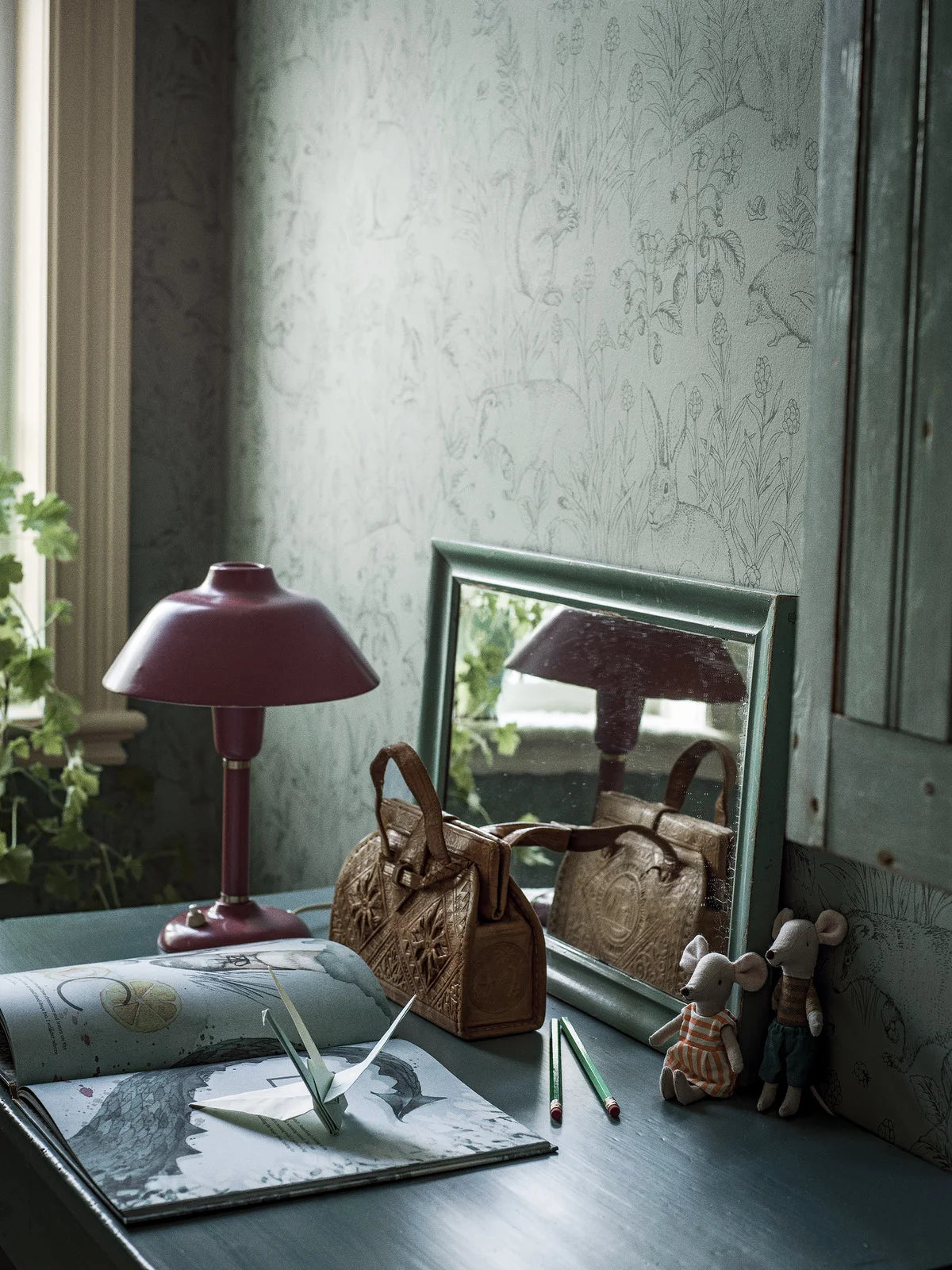 Forest Friends wallpaper by Boråstapeter