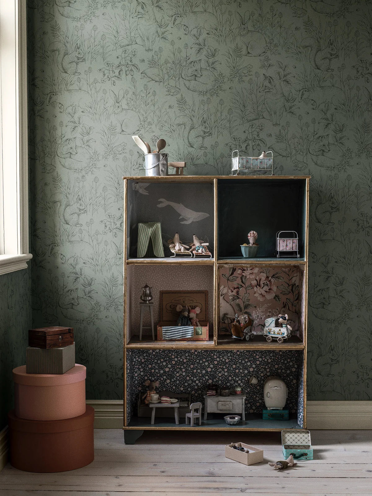 Forest Friends wallpaper by Boråstapeter