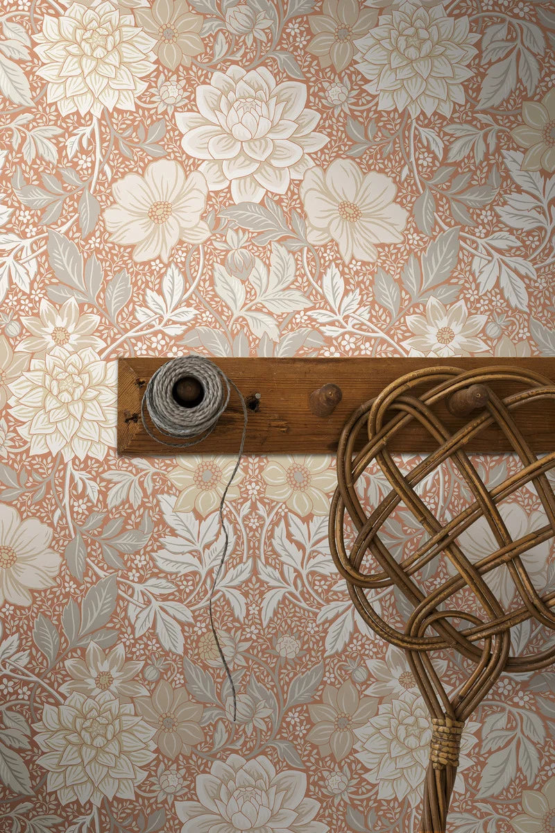 Dahlia Garden Wallpaper by Boråstapeter