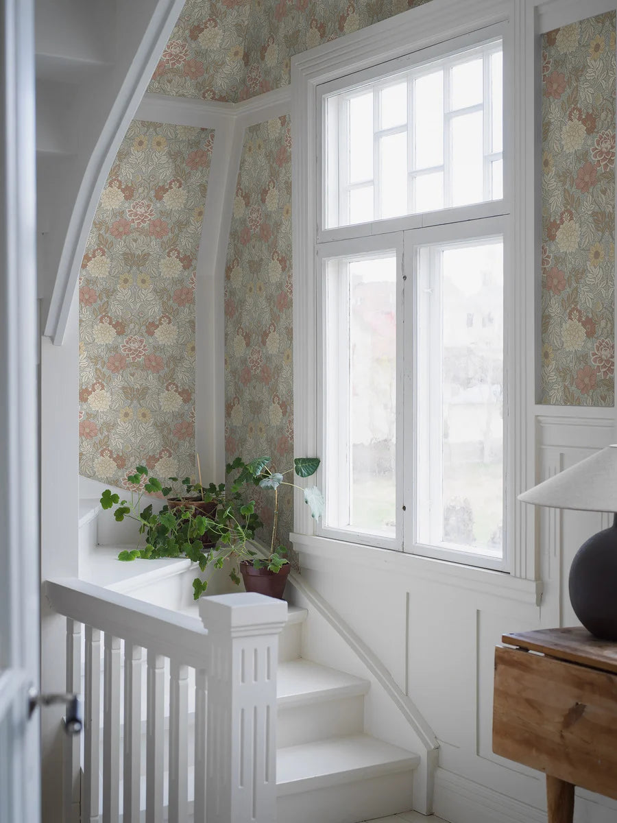 Dahlia Garden Wallpaper by Boråstapeter