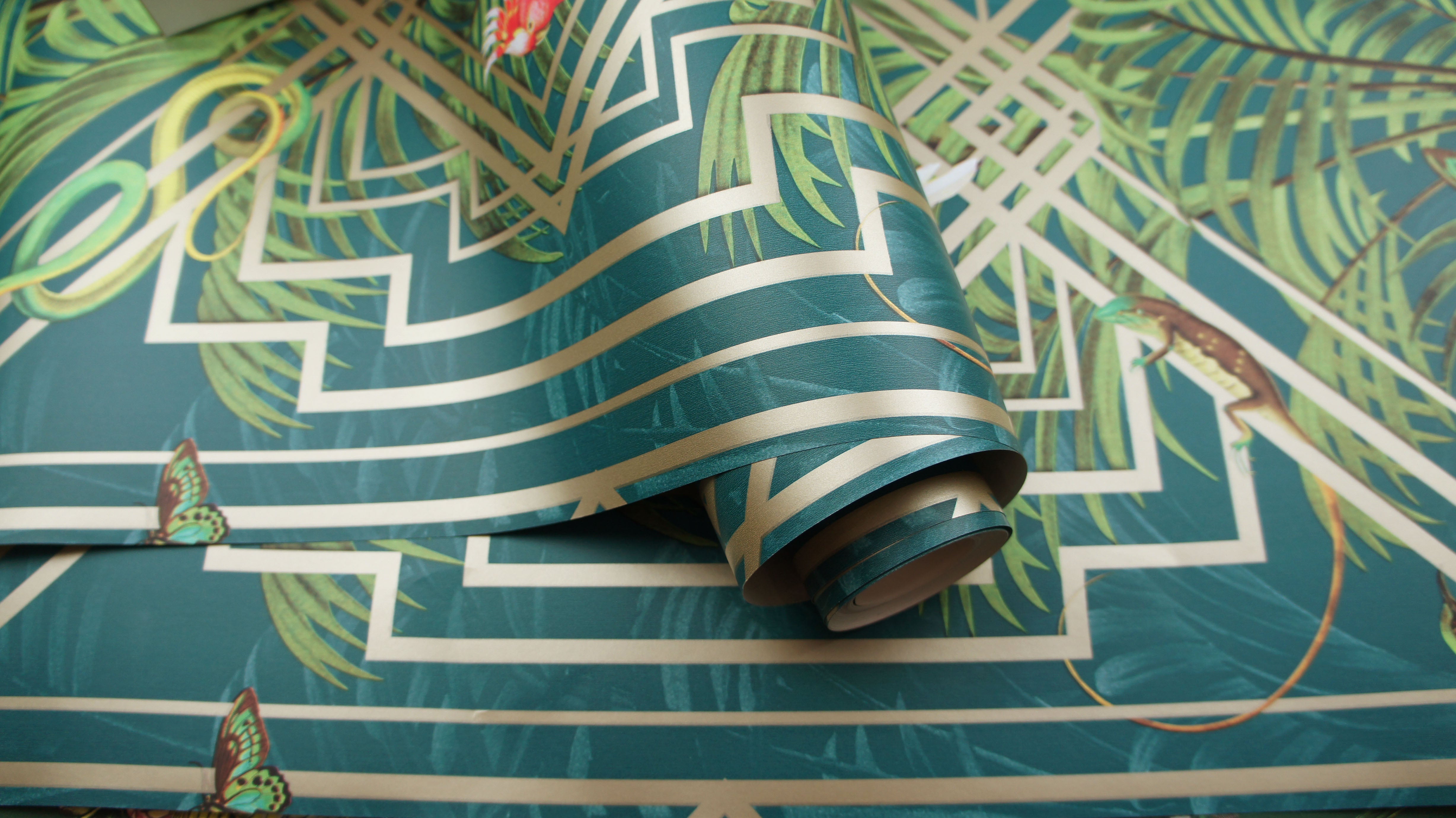 Akello Wallpaper by Holden Decor