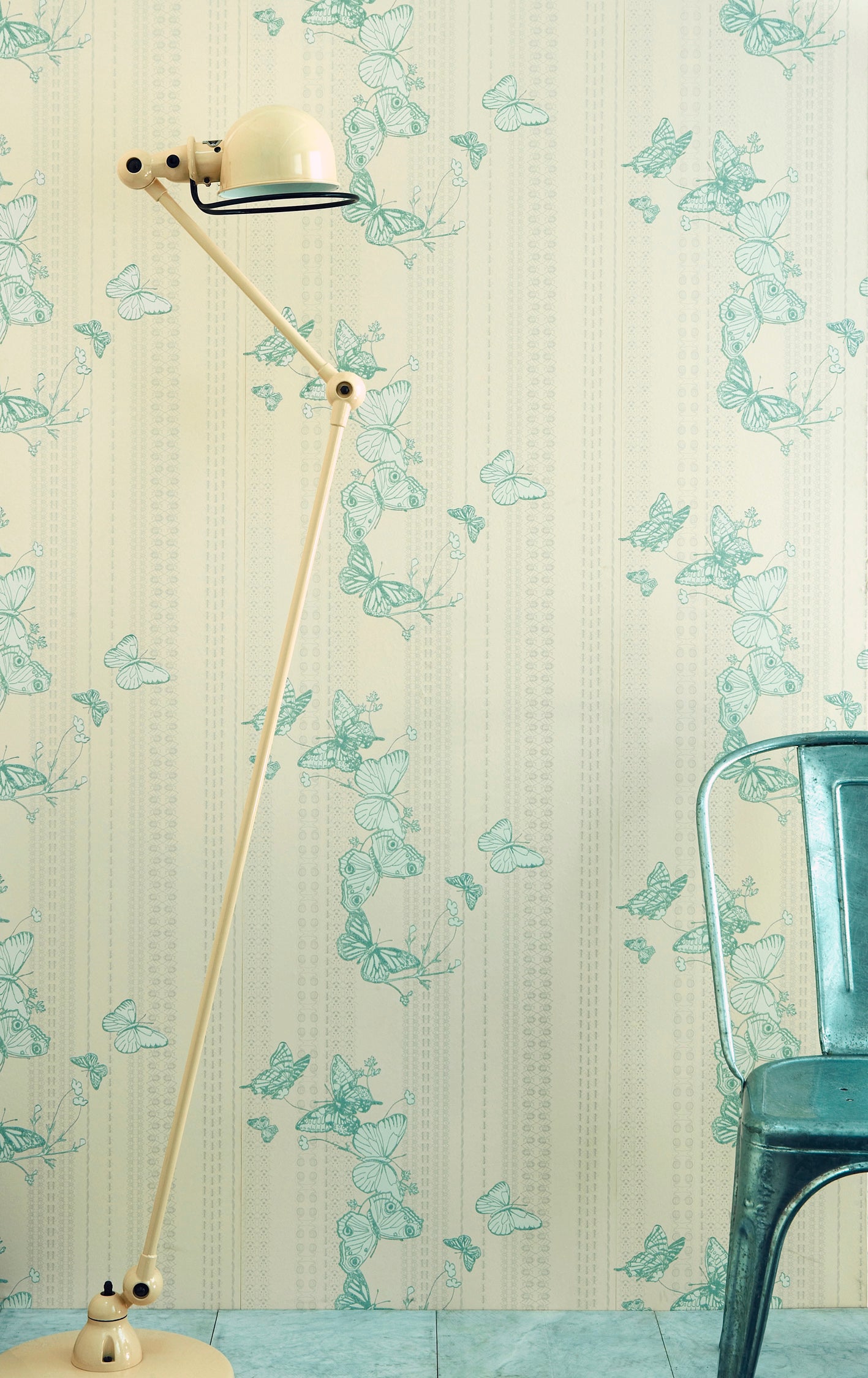 Bugs and Butterflys Wallpaper