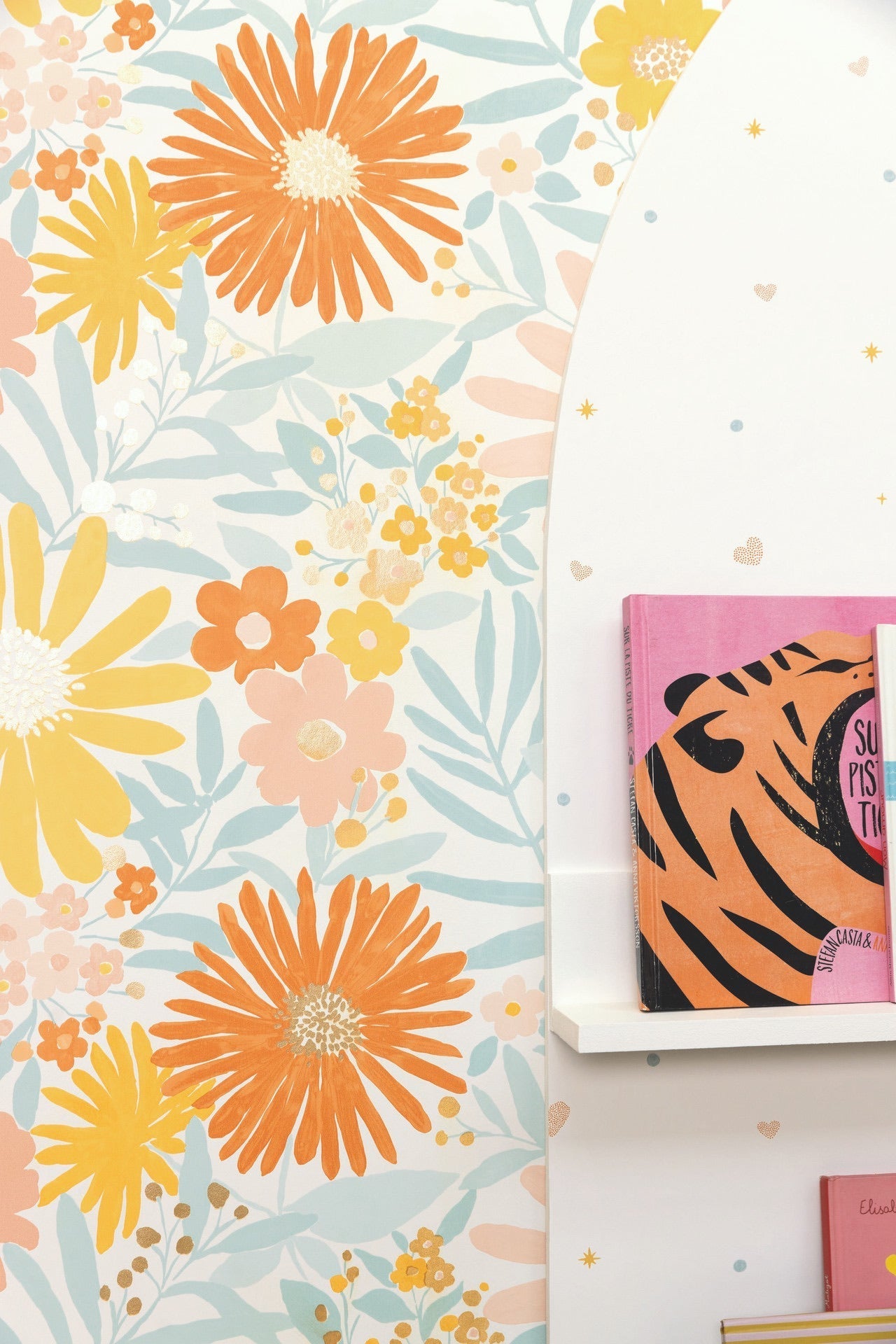 Marguerite Floral Wallpaper