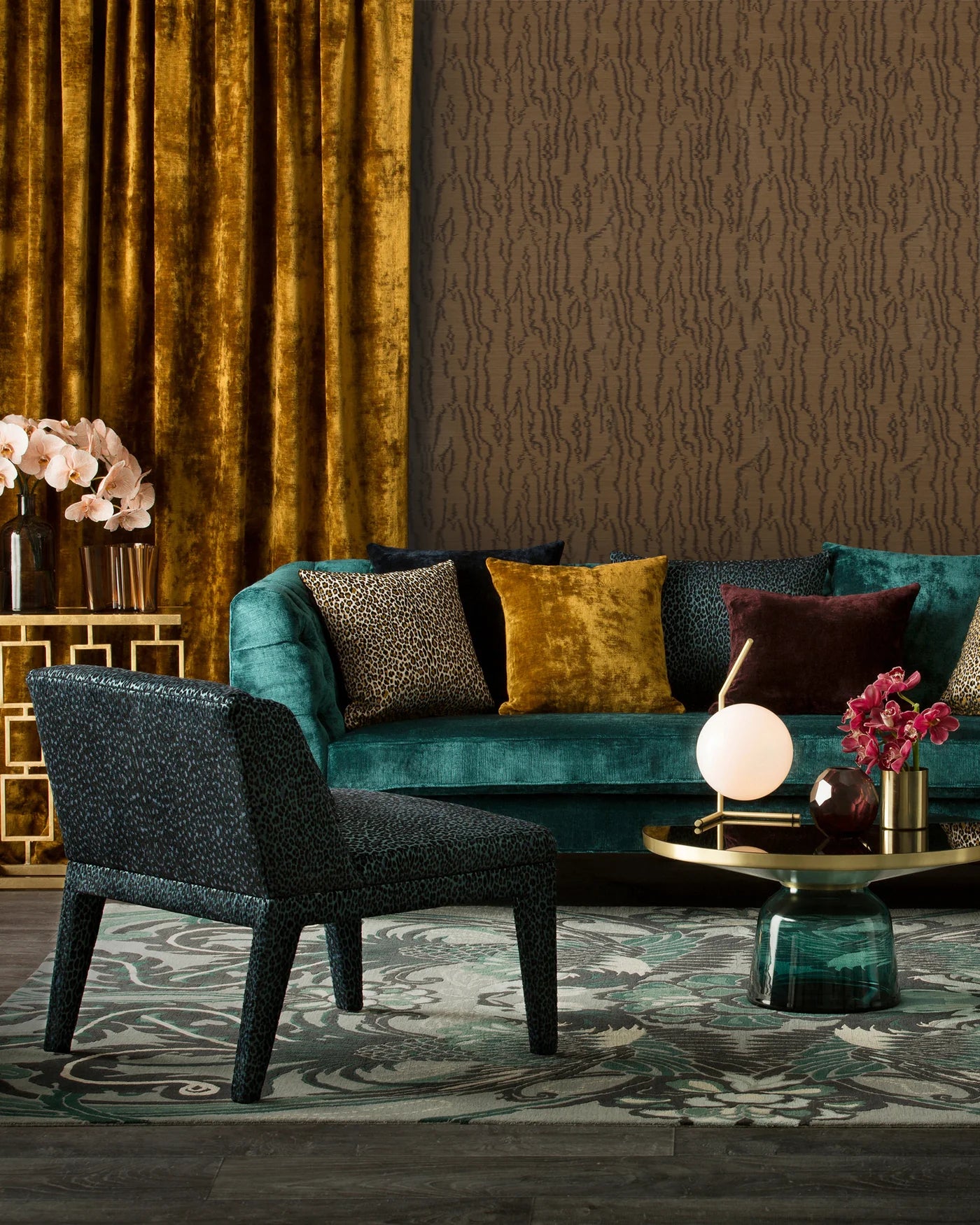 Trianon Wallpaper by Catherine Martin X Mokum