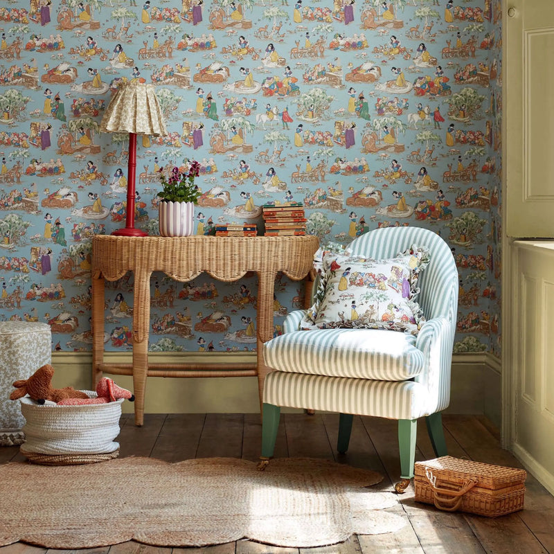 Snow White Wallpaper by Sanderson