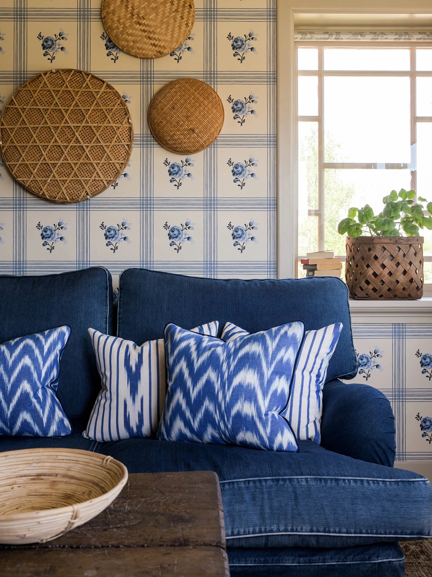 Rose Wallpaper by Långelid Von Brömssen