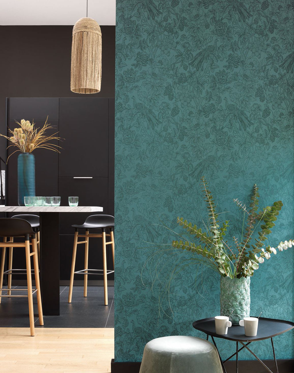 Delicacy Feather Wallpaper