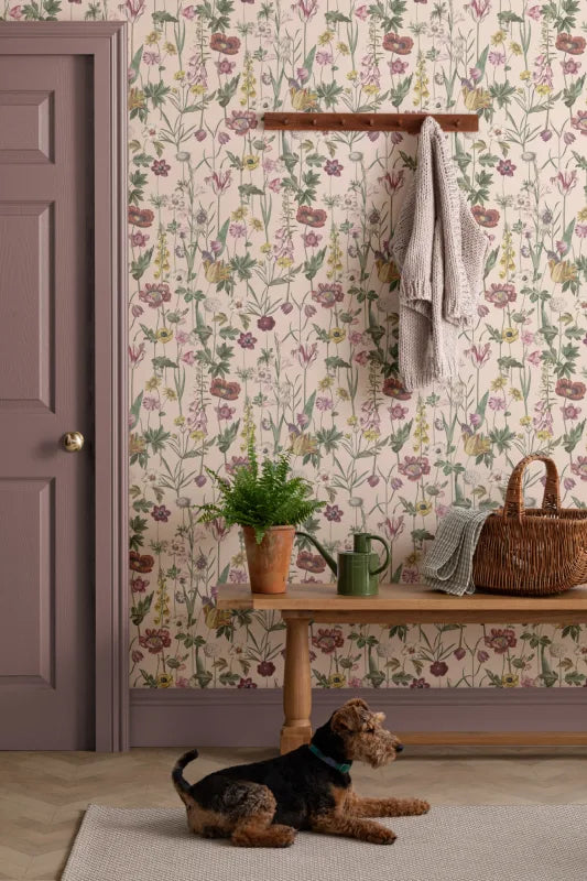 Posie Beige Wallpaper by Hovia