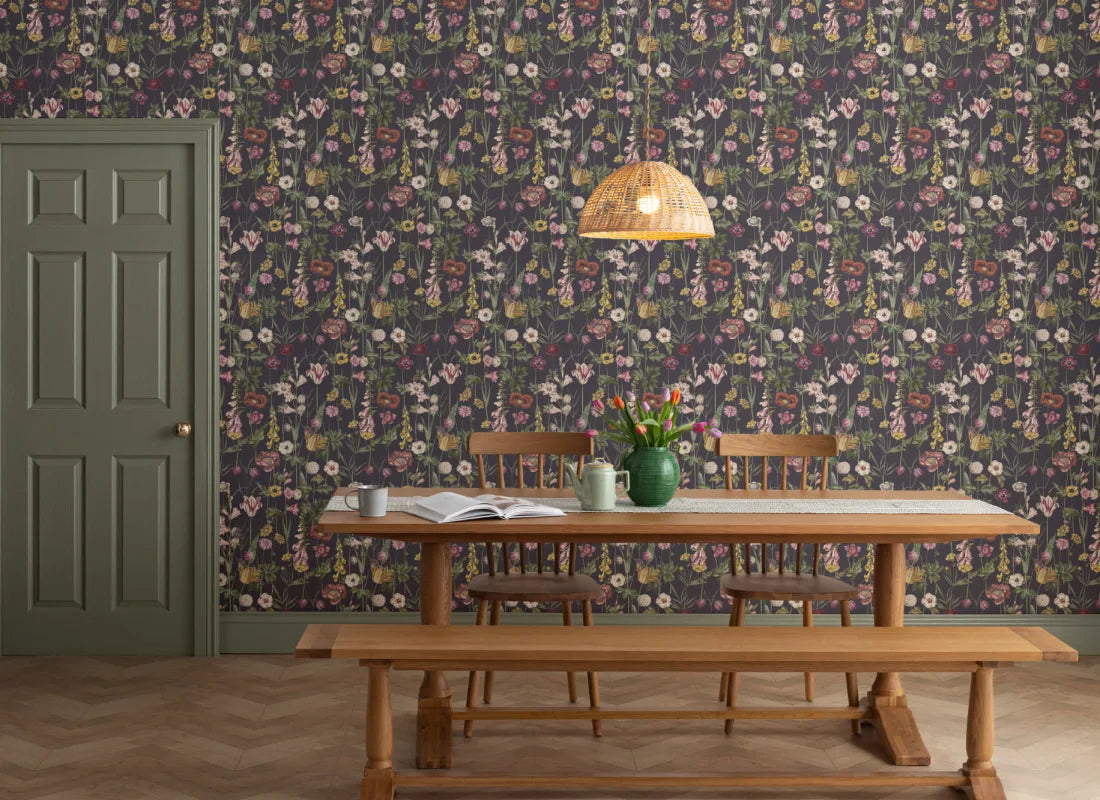 Posie Beige Wallpaper by Hovia