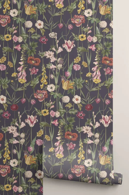 Posie Beige Wallpaper by Hovia