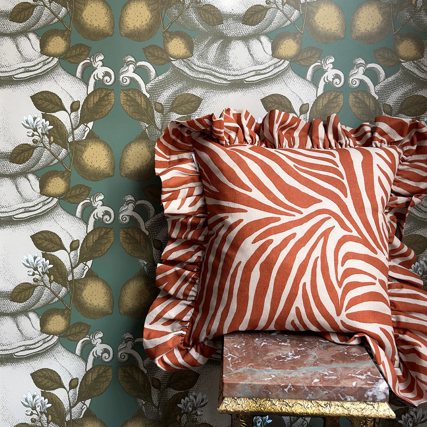 Limoncello wallpaper by Studio Lisa Bengtsson