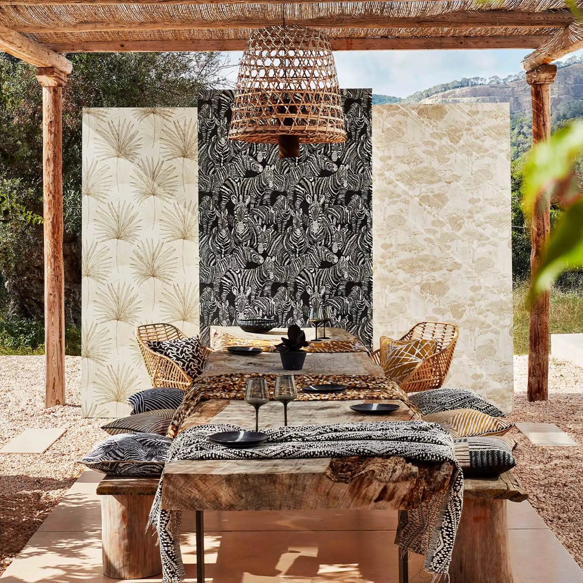 Nirmala Wallpaper by Harlequin