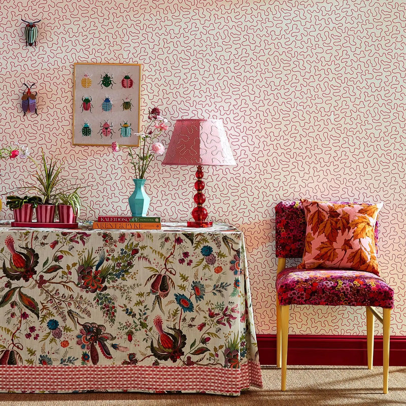 Wiggle Wallpaper by Harlequin