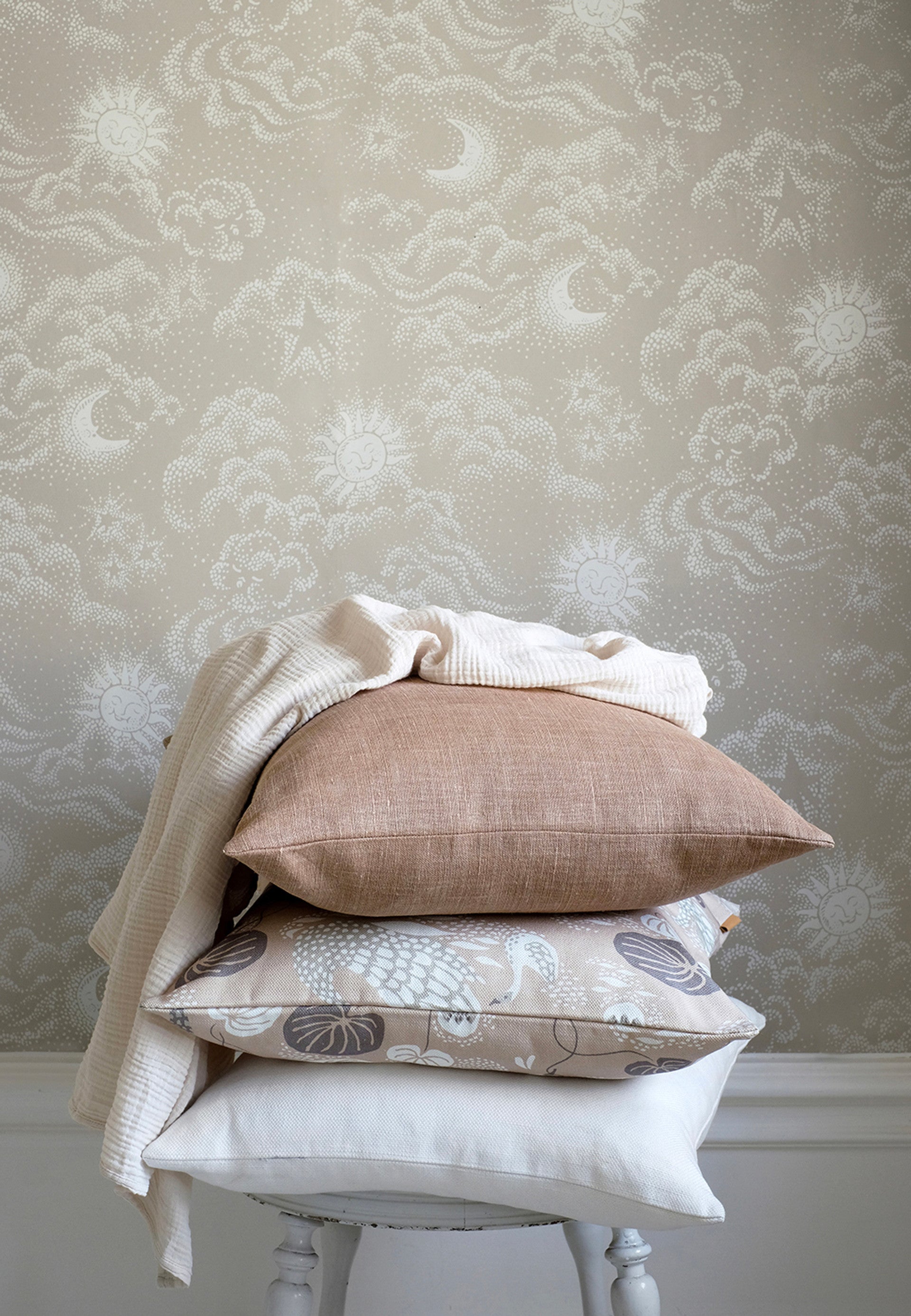 Happy Cloud Wallpaper by Littlephant