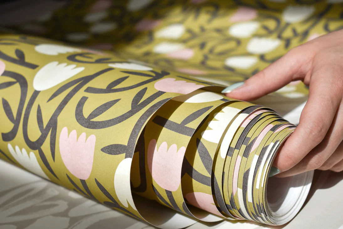 Tiny Tulip wallpaper by Ohpopsi