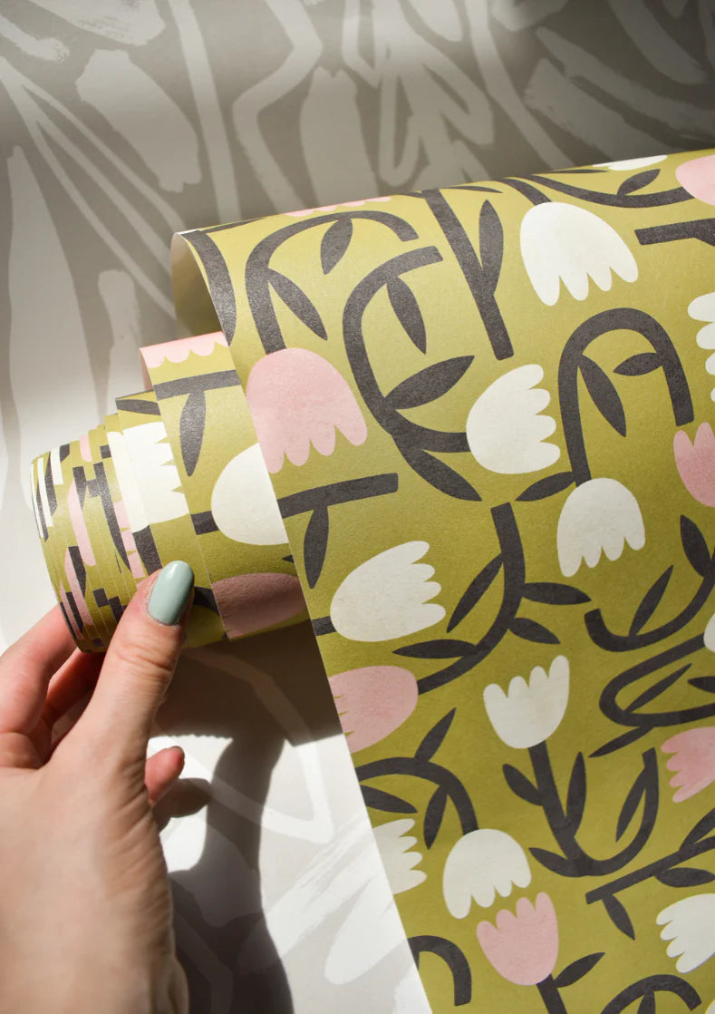 Tiny Tulip wallpaper by Ohpopsi