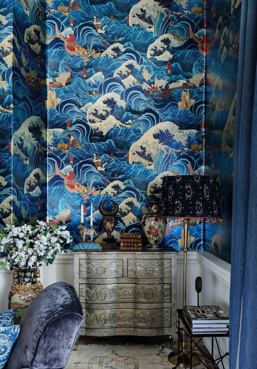 THE FORMER EMPEROR – Metallic Edition Wallpaper by Mind The Gap