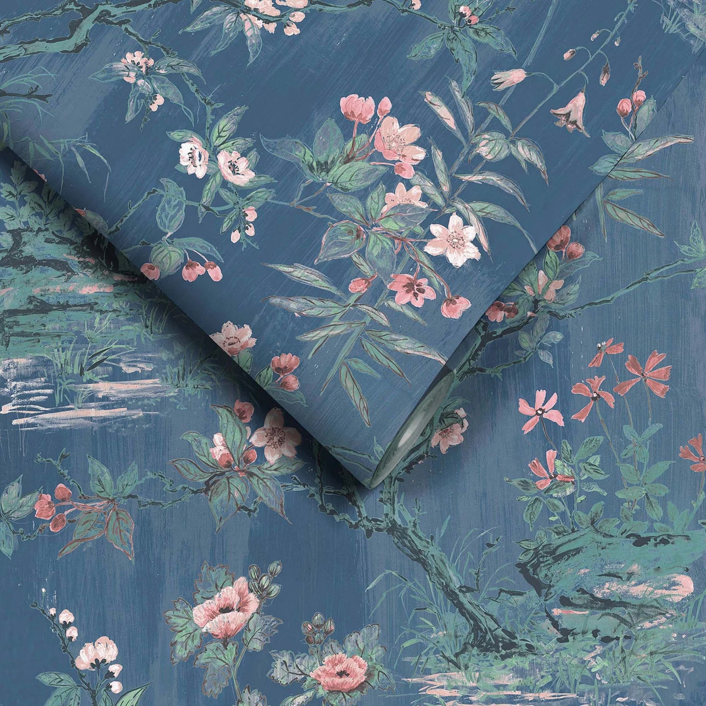 Rivington Wallpaper by Woodchip & Magnolia