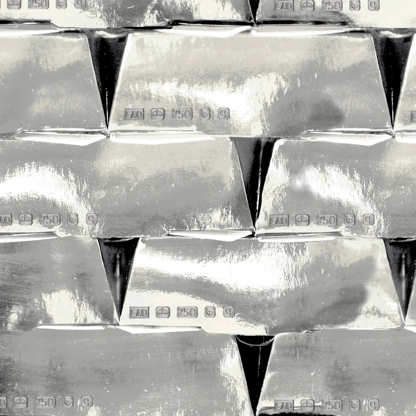 Heist Wallpaper by Woodchip & Magnolia