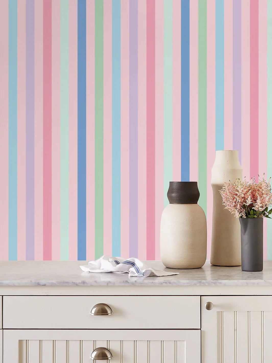 Bend and Snap Stripe Wallpaper by Barbie