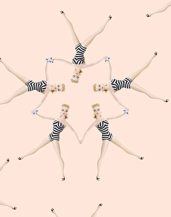 Synchronised Vintage Barbie Wallpaper