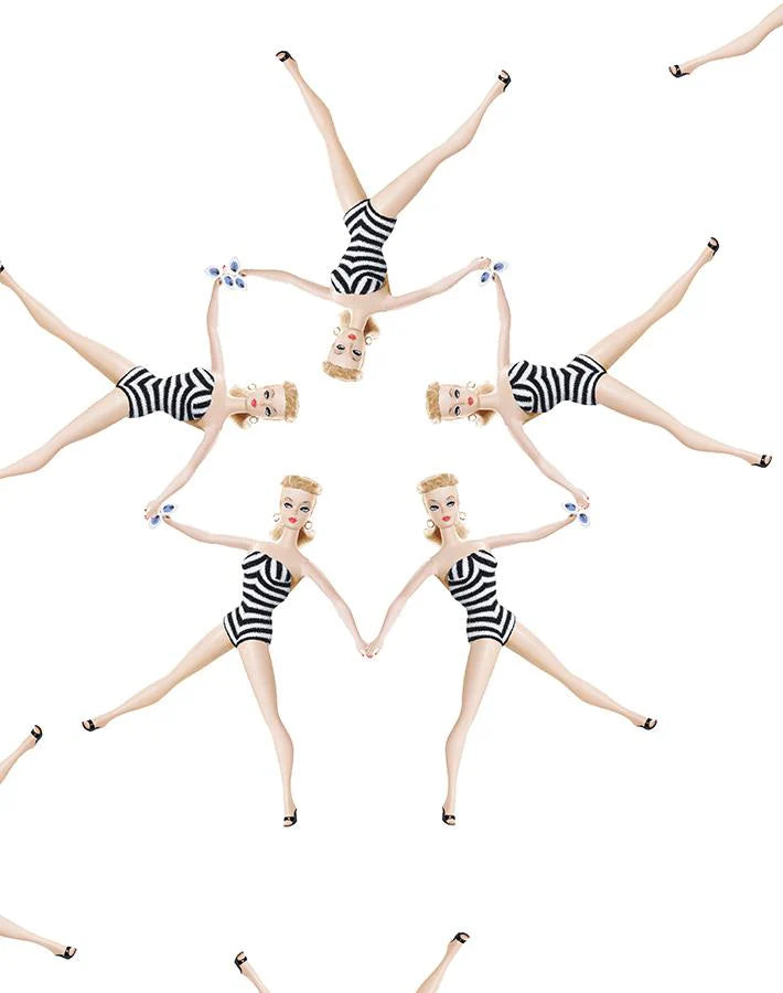 Synchronised Vintage Barbie Wallpaper
