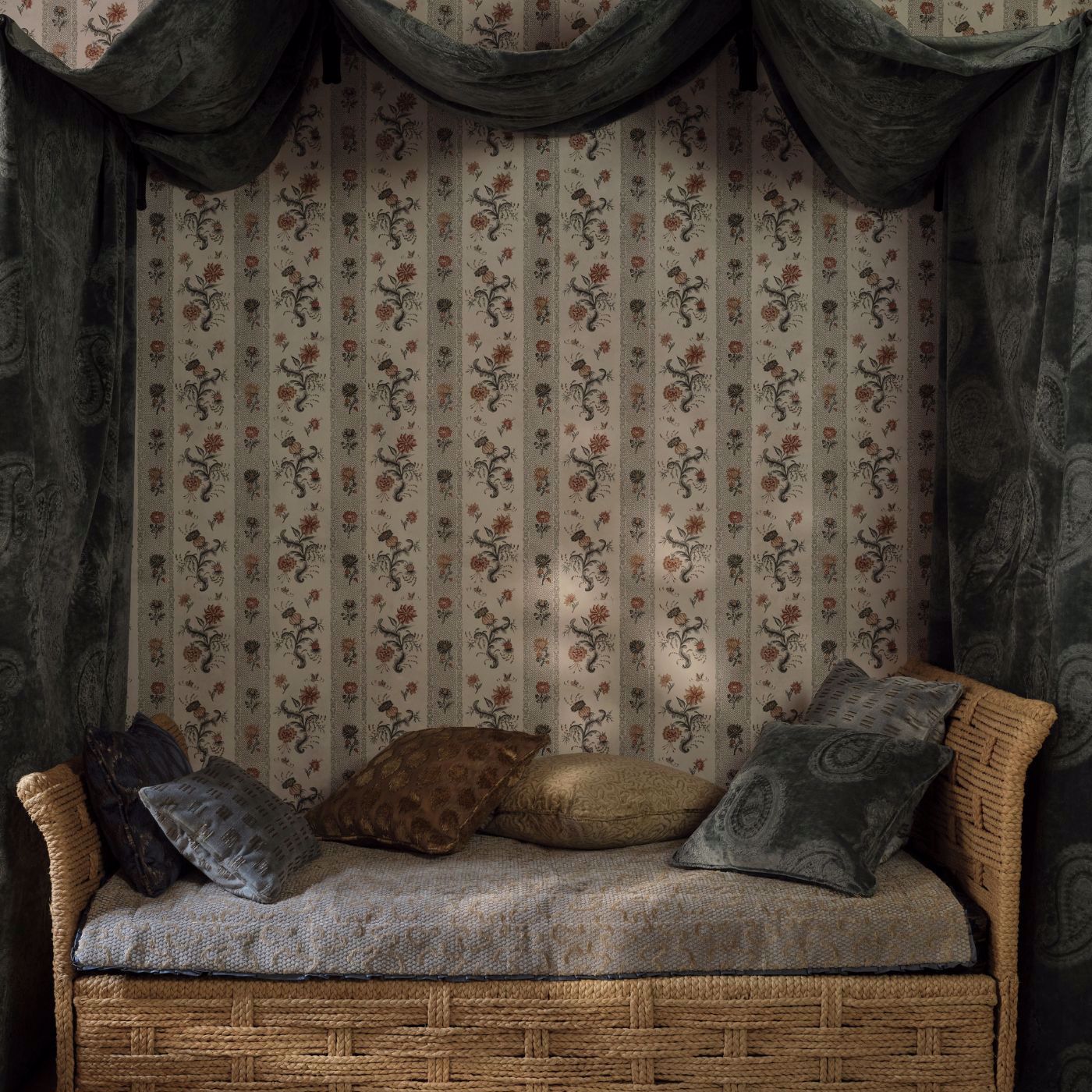 Papaver Stripe Wallpaper by Zoffany