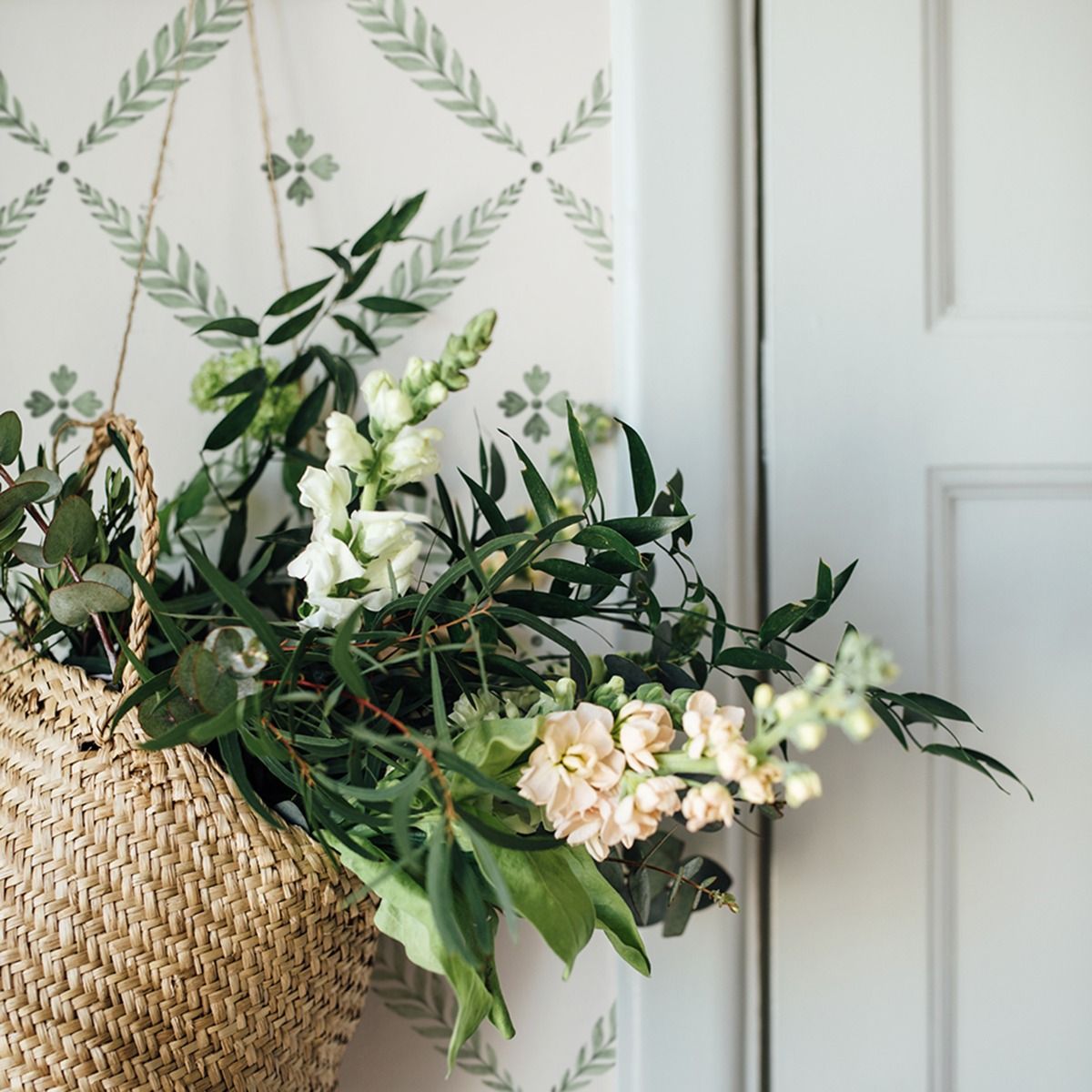 Leaf Trellis Wallpaper by Galerie (Blomstermala Collection)