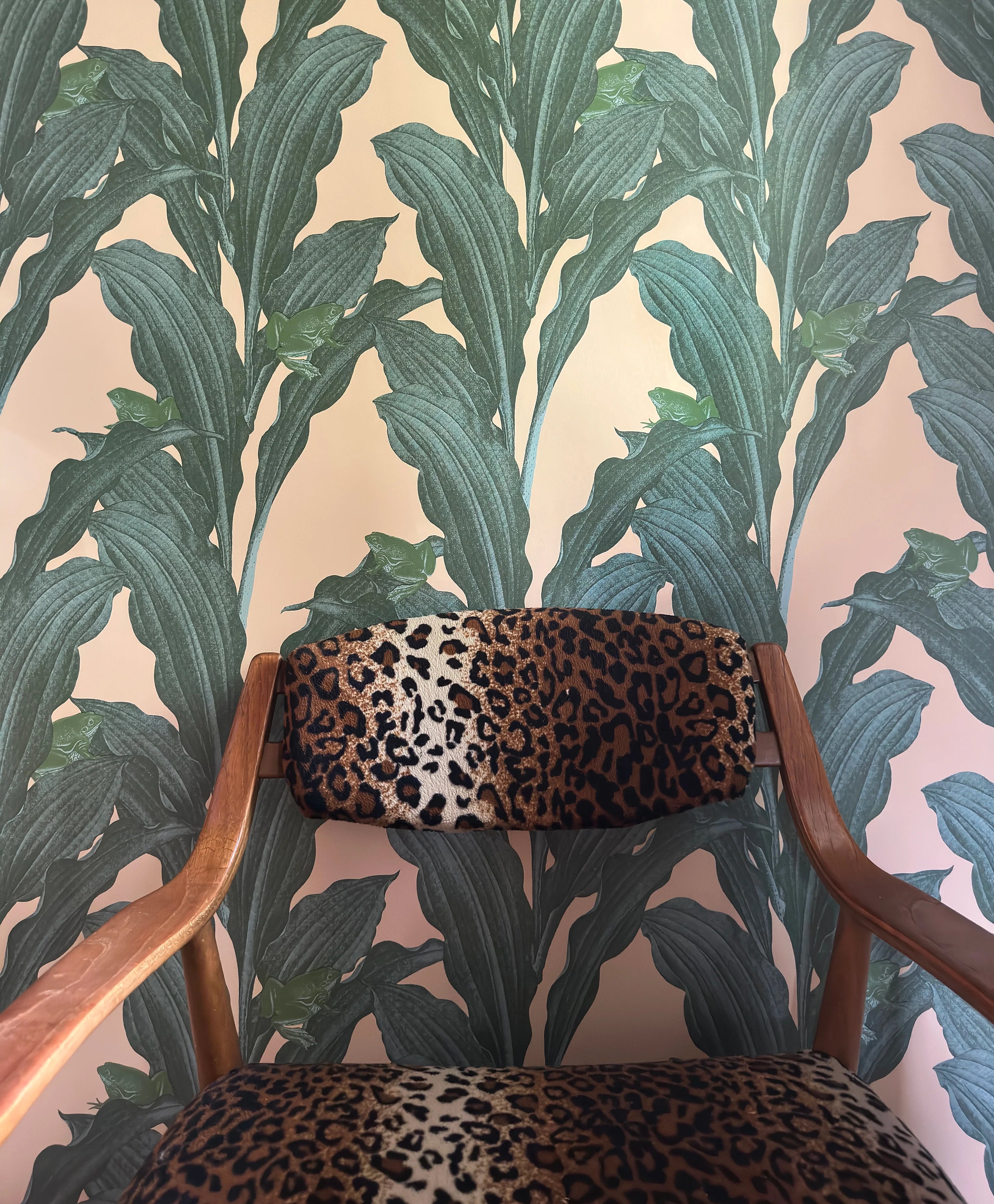 Kool Kermit wallpaper by Studio Lisa Bengtsson