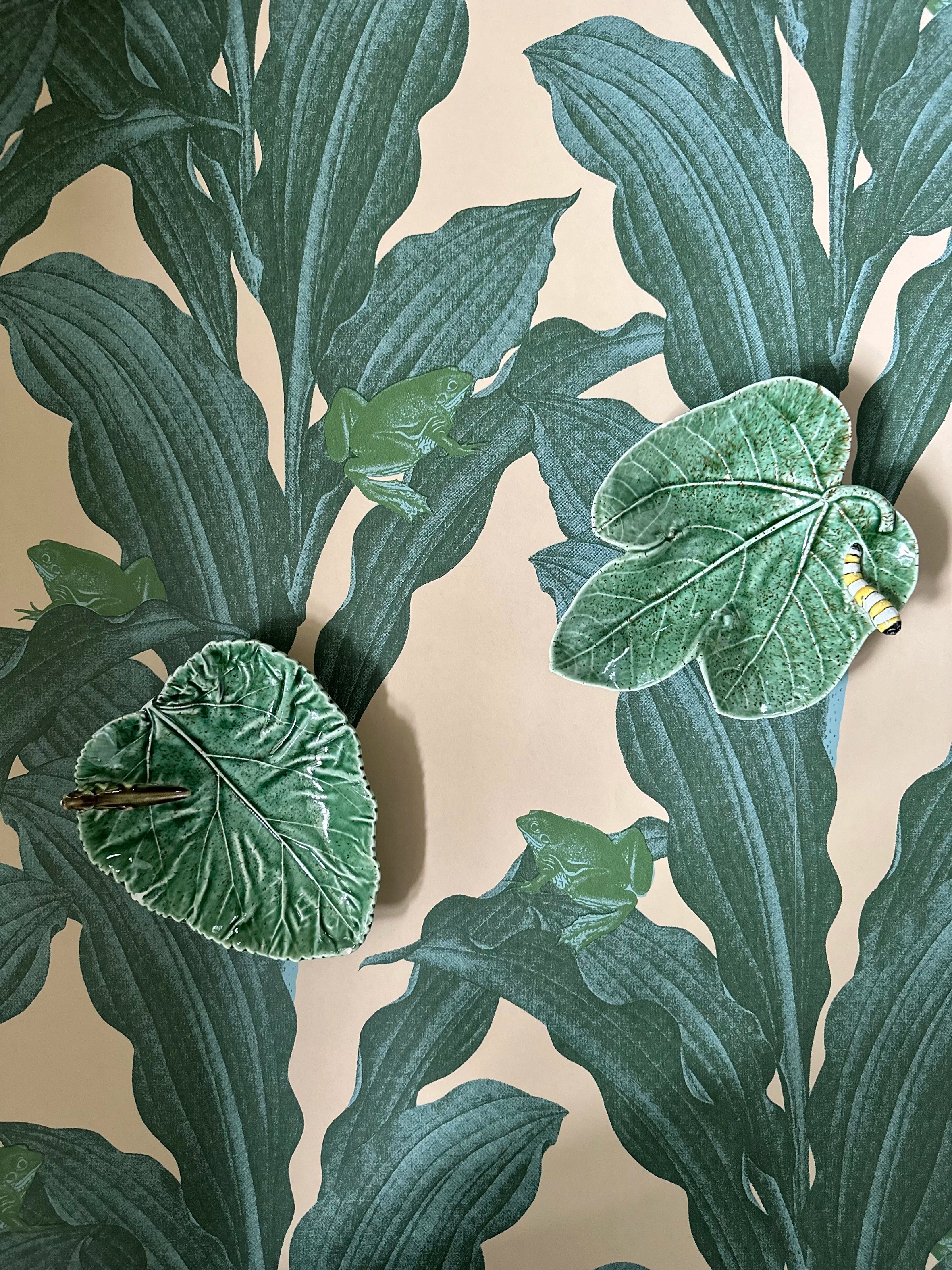 Kool Kermit wallpaper by Studio Lisa Bengtsson