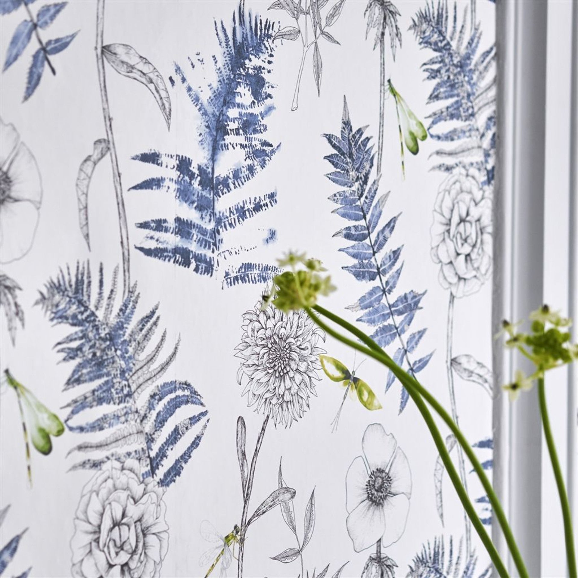 Acanthus Wallpaper by Designers Guild