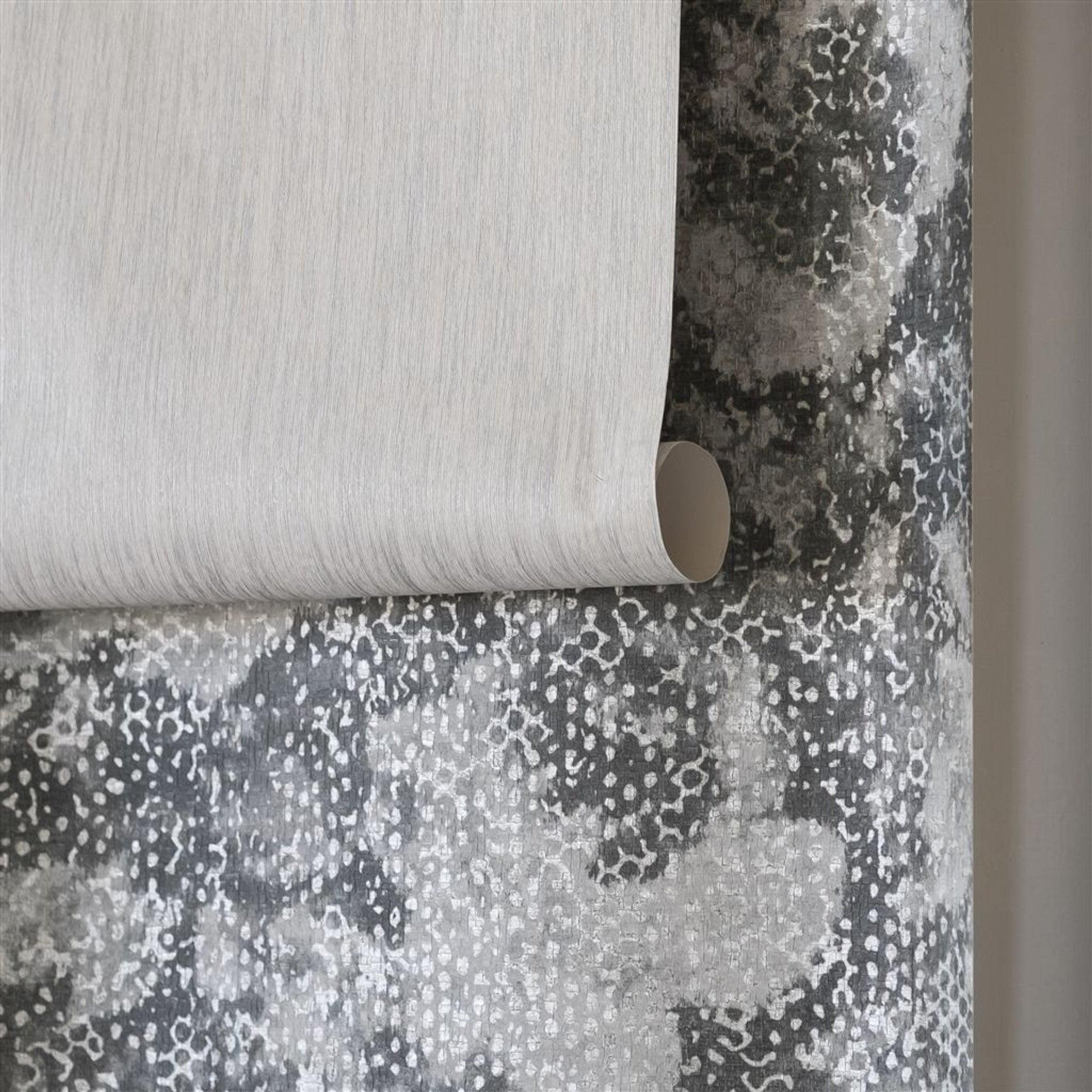 Palasini Wallpaper by Designers Guild