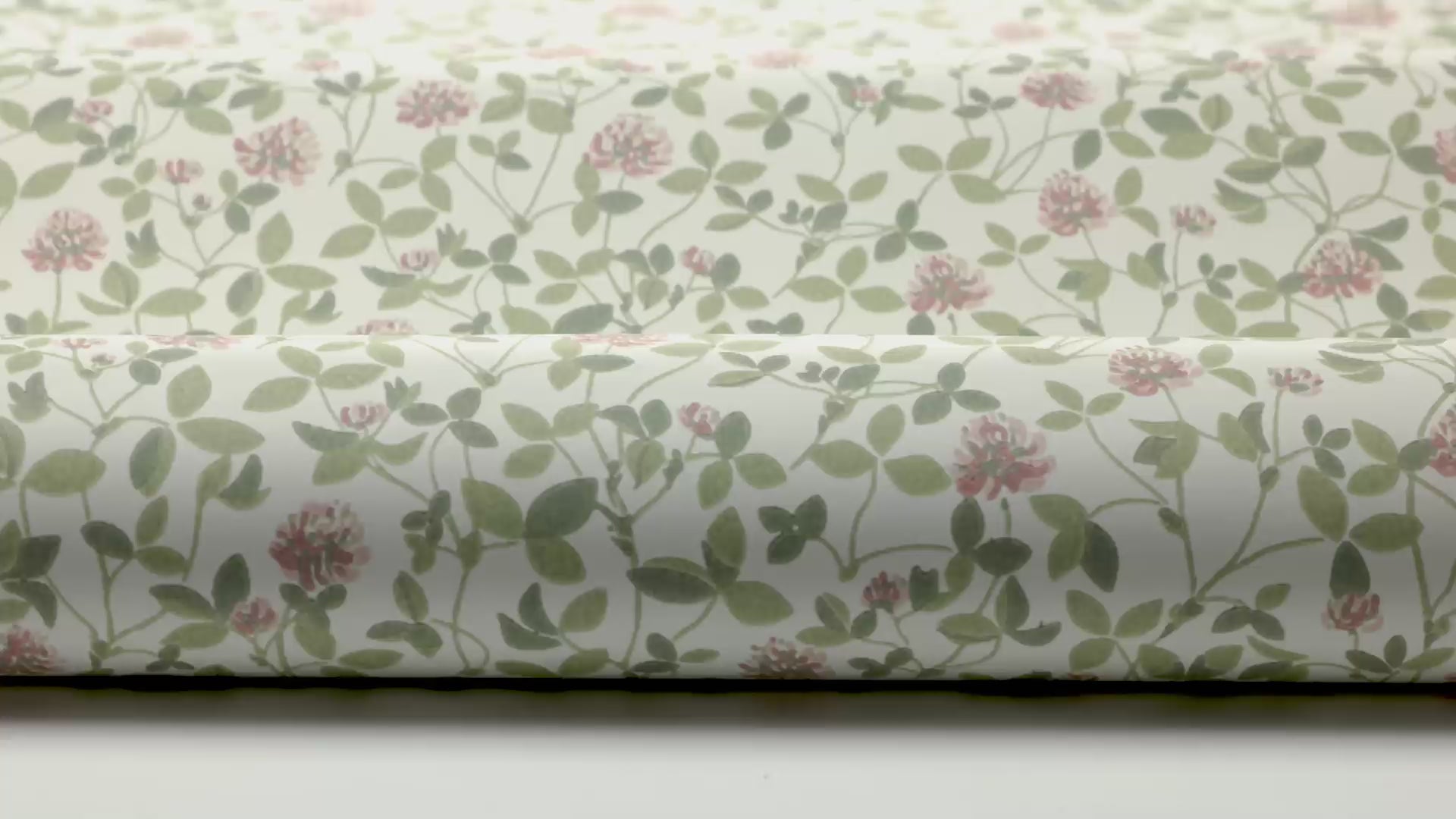 Klöver Wallpaper by BoråsTapeter